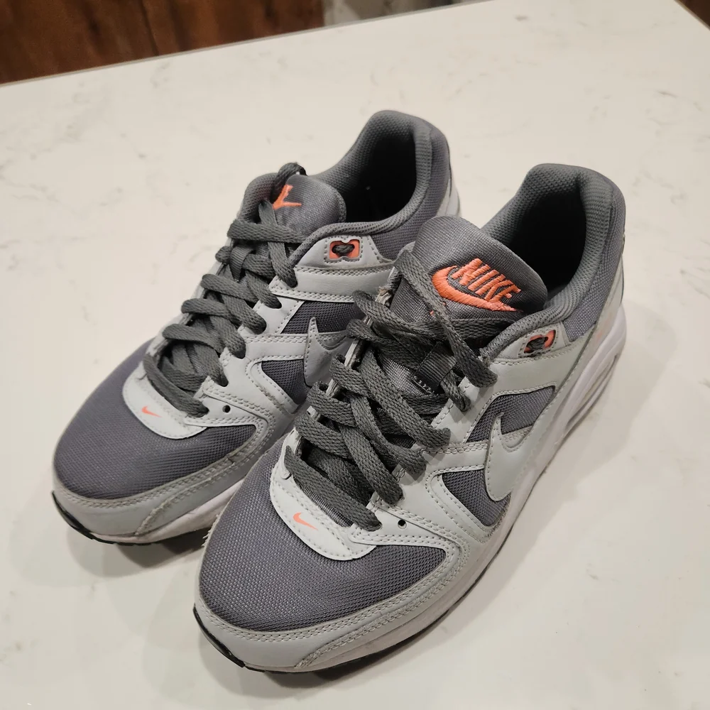 Nike Air Max 7Y, Gray Orange, Almost New